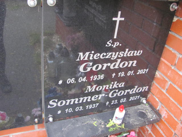 Grób Monika Sommer-Gordon